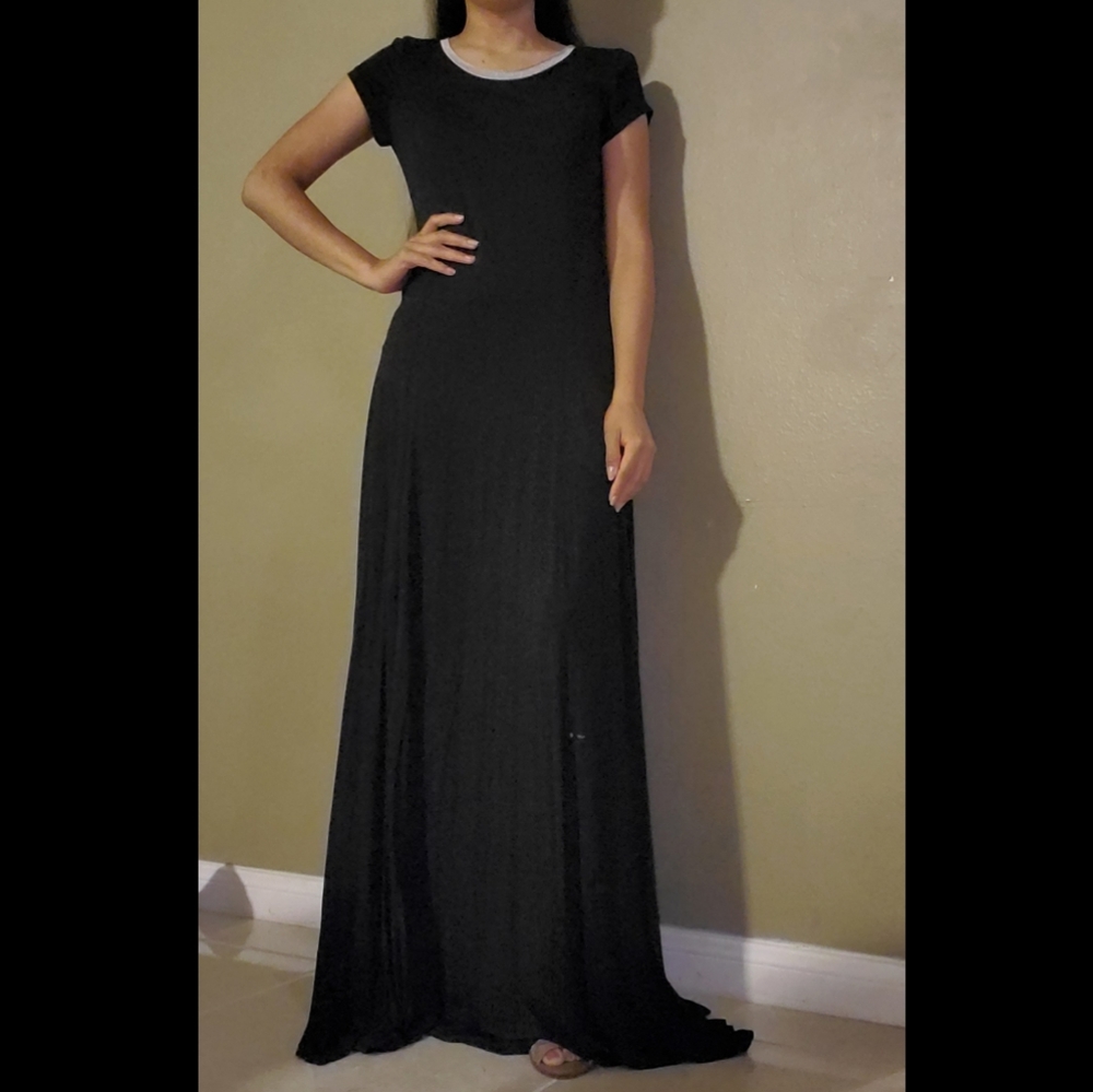 MICHAEL KORS BLACK SHORT SLEEVED MAXI DRESS